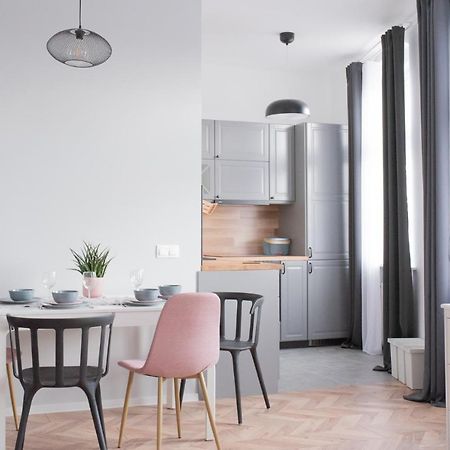 Apartament Magia Miasta Appartement Jelenia Góra Buitenkant foto