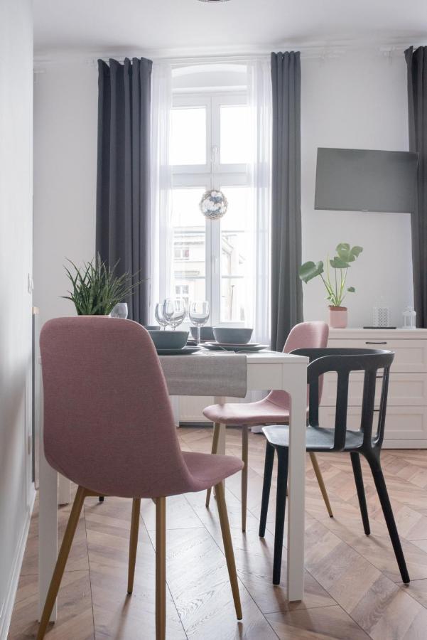 Apartament Magia Miasta Appartement Jelenia Góra Buitenkant foto